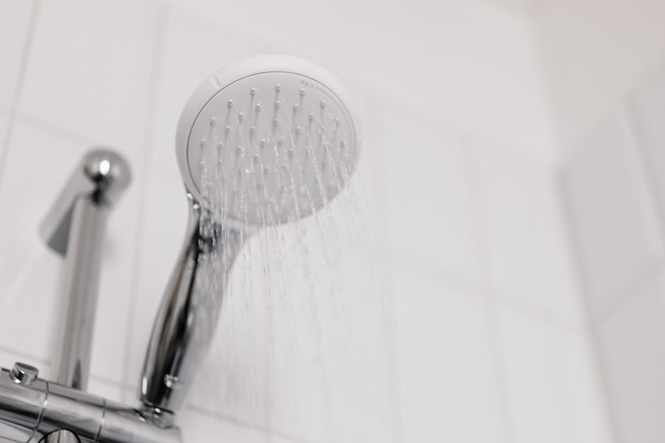 Energiezuinige douchearmaturen ter waterbesparing. Energiezuinige douchearmaturen ter waterbesparing.